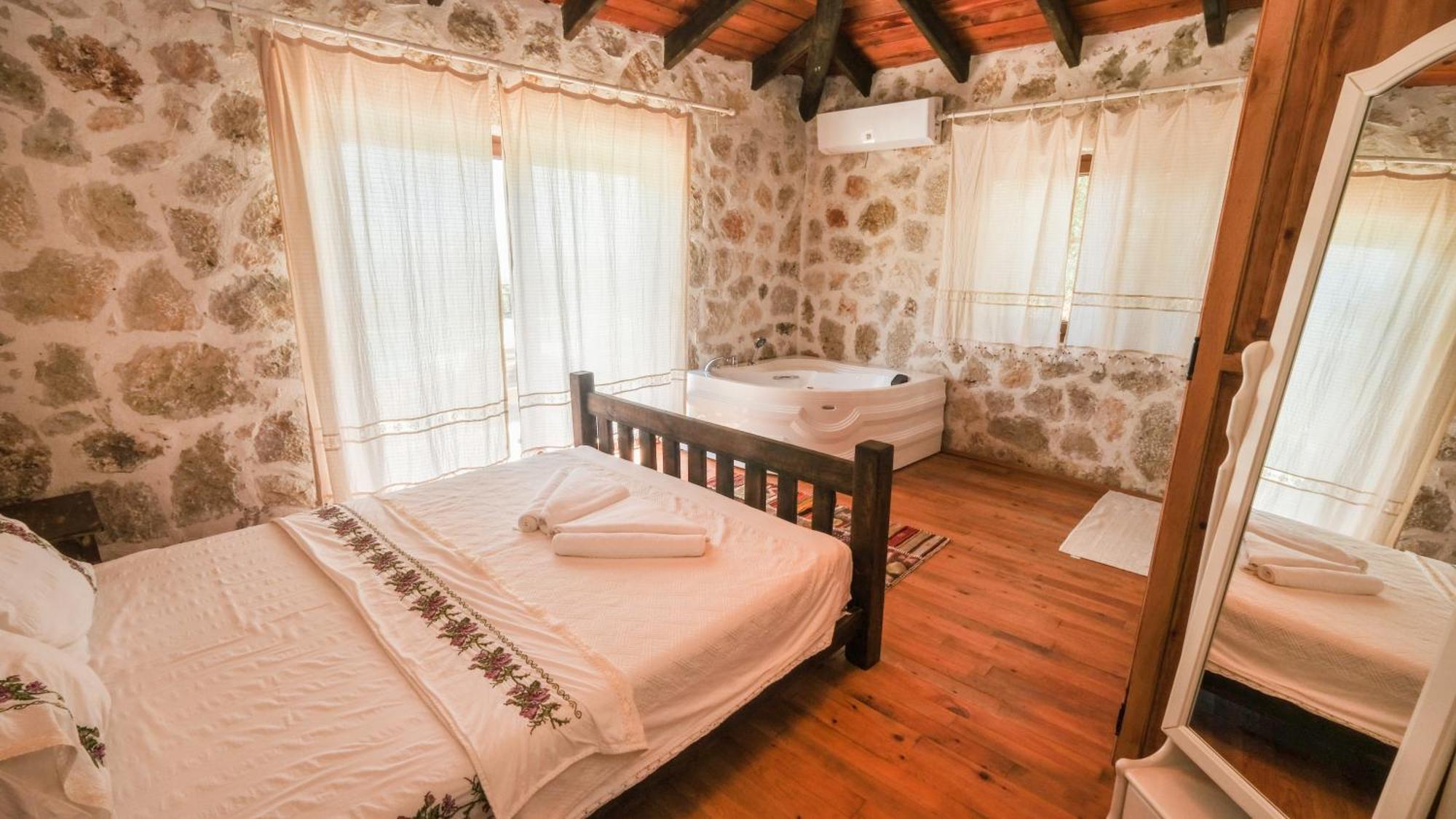 Likya House - Deniz Ve Doga Manzarali, Havuzlu Villa Patara Eksteriør billede