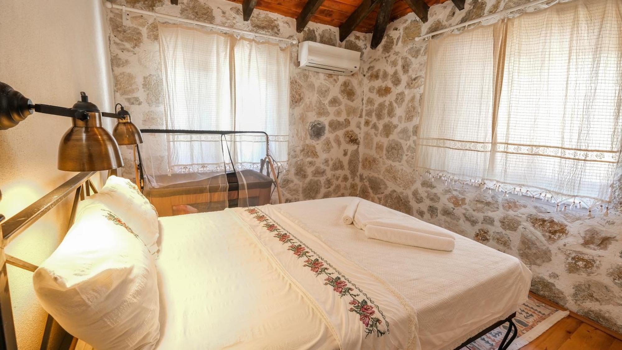 Likya House - Deniz Ve Doga Manzarali, Havuzlu Villa Patara Eksteriør billede